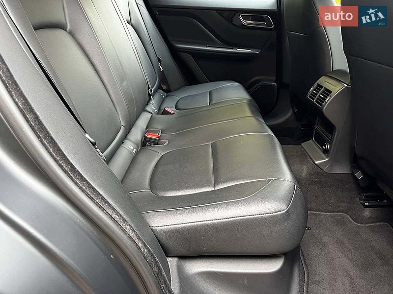 Позашляховик / Кросовер Jaguar F-Pace 2016 в Києві фото 22 Позашляховик / Кросовер Jaguar F-Pace 2016 в Києві