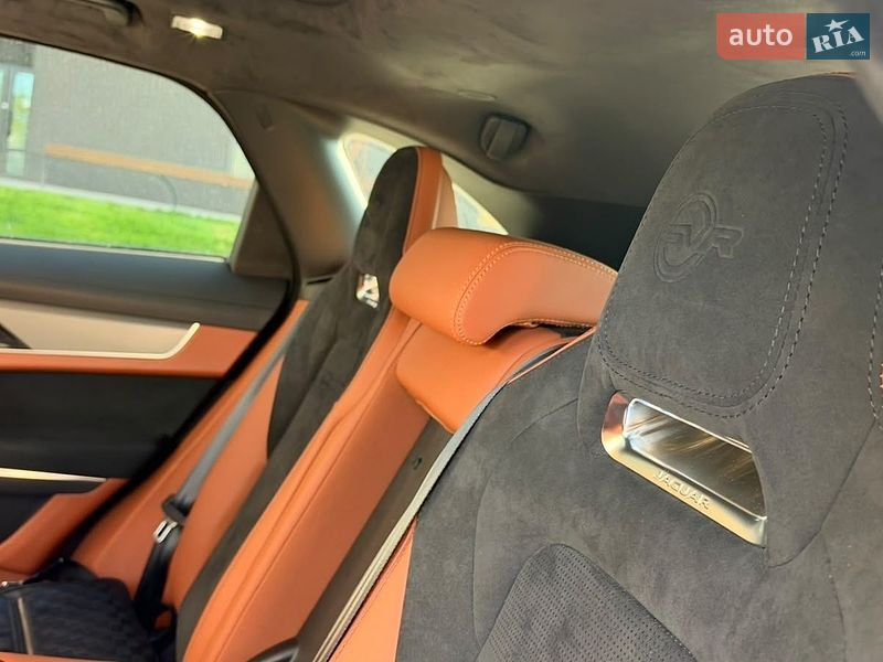 Позашляховик / Кросовер Jaguar F-Pace 2023 в Києві фото 139 Позашляховик / Кросовер Jaguar F-Pace 2023 в Києві
