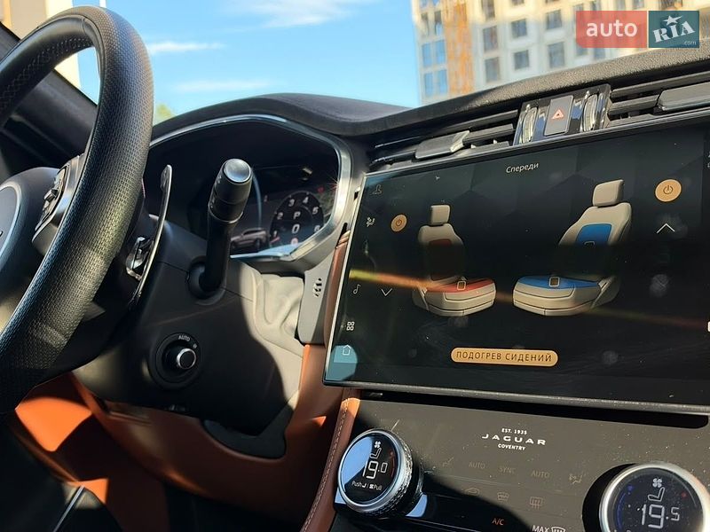Позашляховик / Кросовер Jaguar F-Pace 2023 в Києві фото 170 Позашляховик / Кросовер Jaguar F-Pace 2023 в Києві
