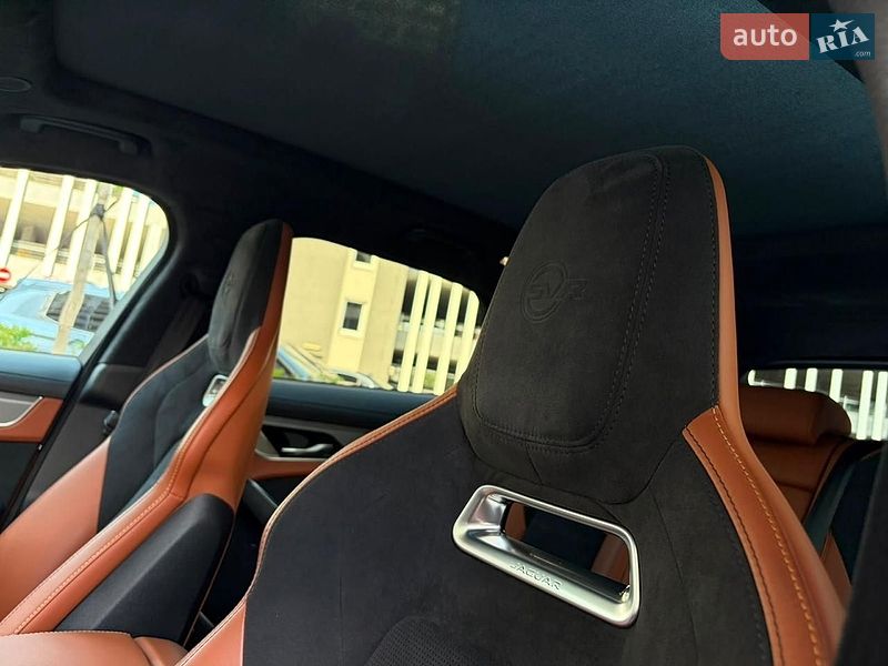 Позашляховик / Кросовер Jaguar F-Pace 2023 в Києві фото 4 Позашляховик / Кросовер Jaguar F-Pace 2023 в Києві