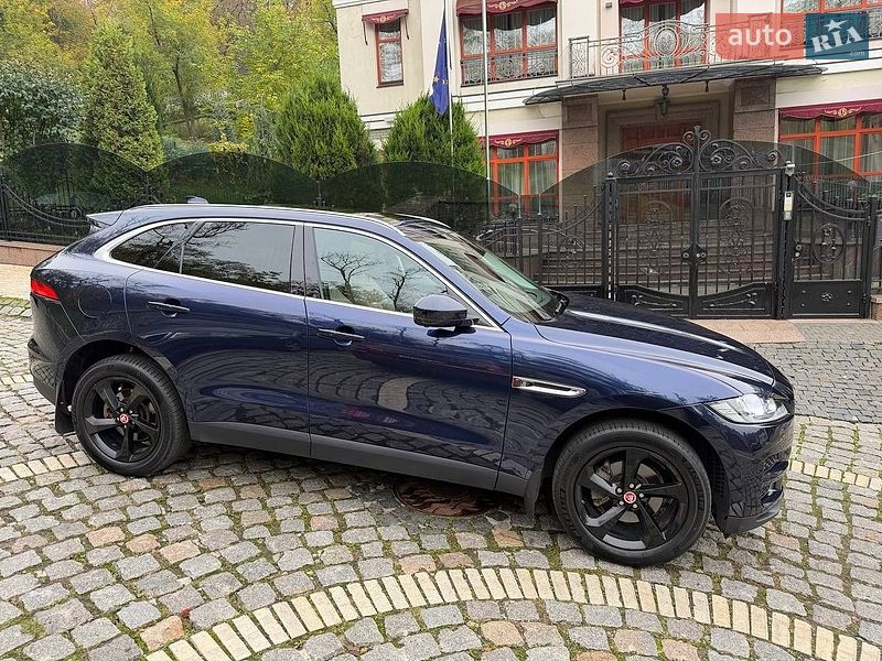 Внедорожник / Кроссовер Jaguar F-Pace 2016 в Киеве