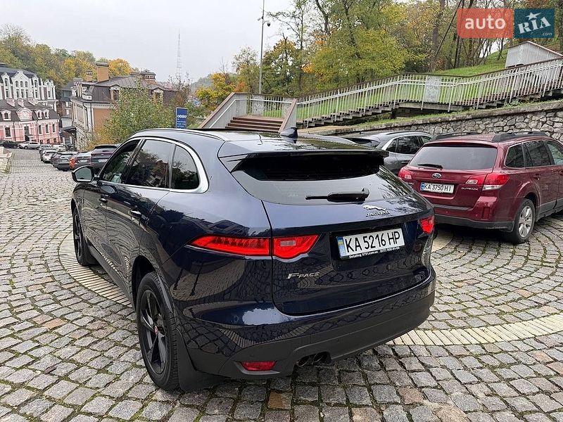 Внедорожник / Кроссовер Jaguar F-Pace 2016 в Киеве