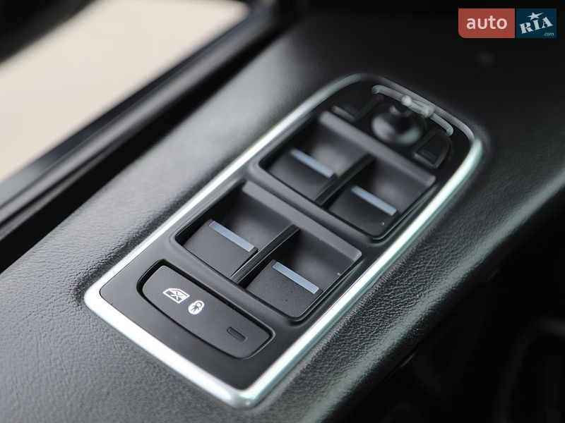 Позашляховик / Кросовер Jaguar F-Pace 2018 в Харкові фото 29 Позашляховик / Кросовер Jaguar F-Pace 2018 в Харкові