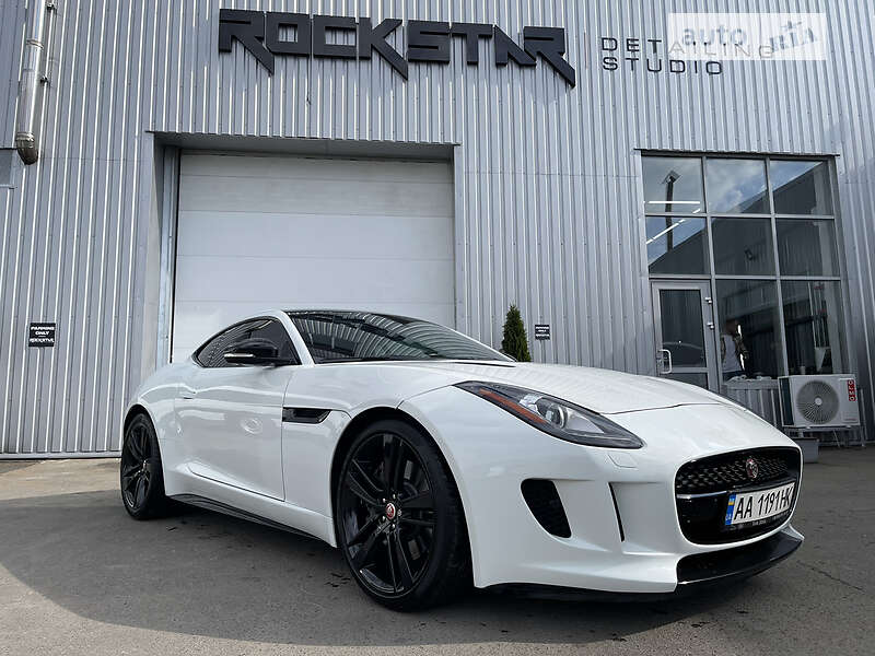 Купе Jaguar F-Type 2015 в Киеве