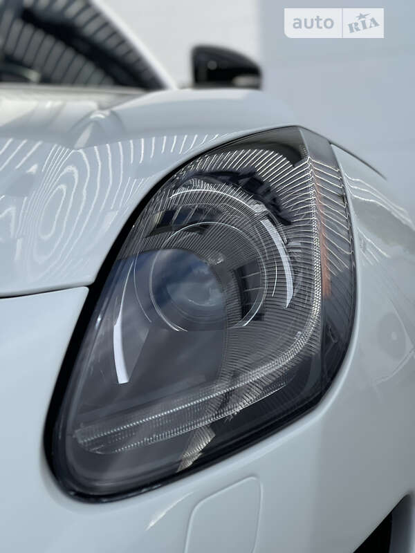 Купе Jaguar F-Type 2015 в Киеве