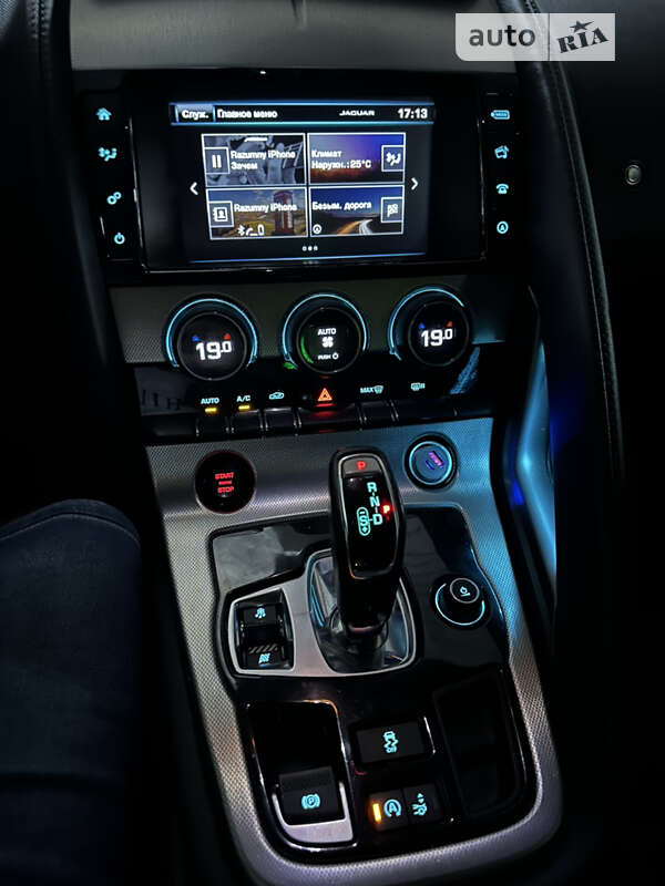 Купе Jaguar F-Type 2016 в Одесі