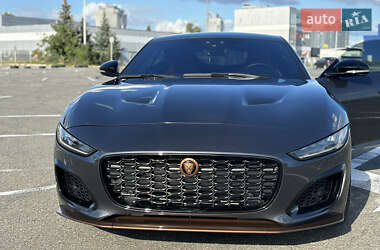 Купе Jaguar F-Type 2021 в 