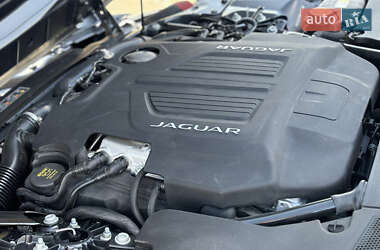 Купе Jaguar F-Type 2021 в 