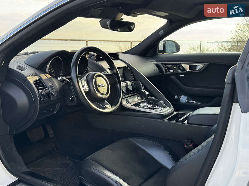 Купе Jaguar F-Type 2016 в Одесі