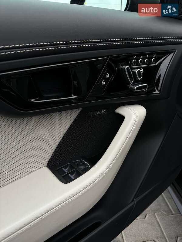 Купе Jaguar F-Type 2020 в Киеве