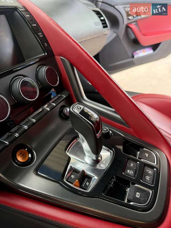 Купе Jaguar F-Type 2013 в Киеве