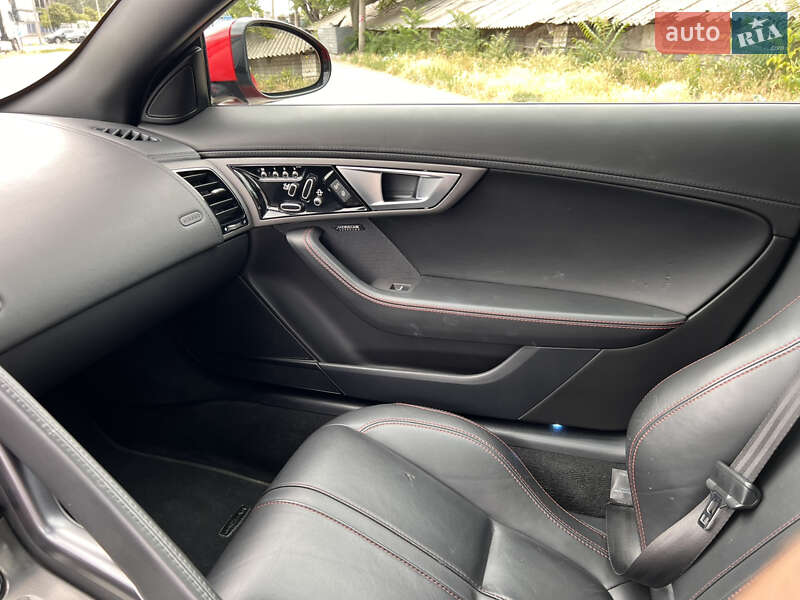 Купе Jaguar F-Type 2015 в Дніпрі