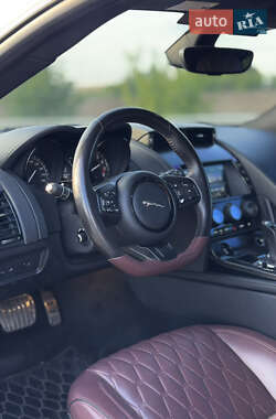 Купе Jaguar F-Type 2015 в 