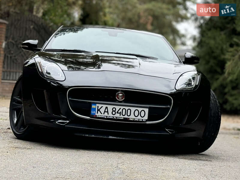 Купе Jaguar F-Type 2015 в Киеве