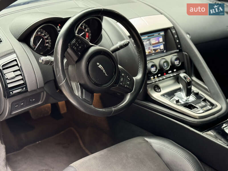 Купе Jaguar F-Type 2015 в Киеве