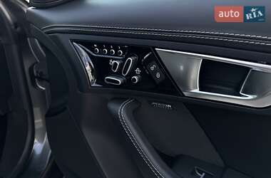 Купе Jaguar F-Type 2015 в 
