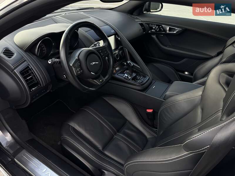 Купе Jaguar F-Type 2015 в Киеве