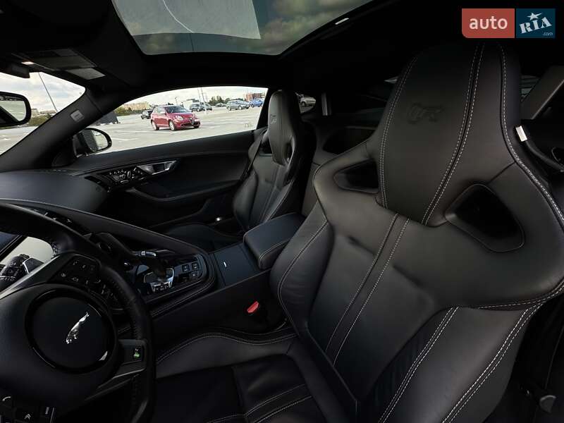Купе Jaguar F-Type 2015 в Киеве