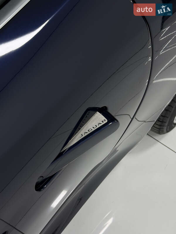 Купе Jaguar F-Type 2022 в Одесі