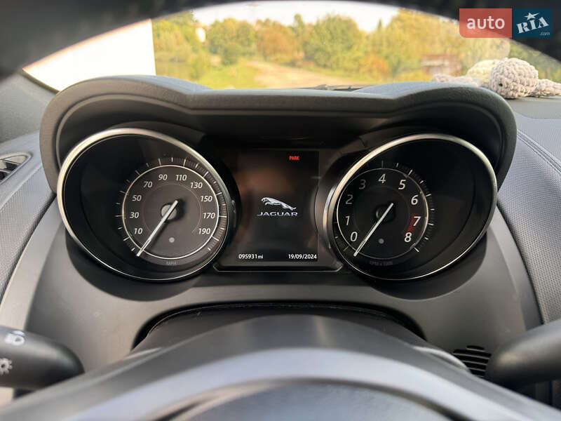 Родстер Jaguar F-Type 2016 в Хмельницком фото 7 Родстер Jaguar F-Type 2016 в Хмельницком