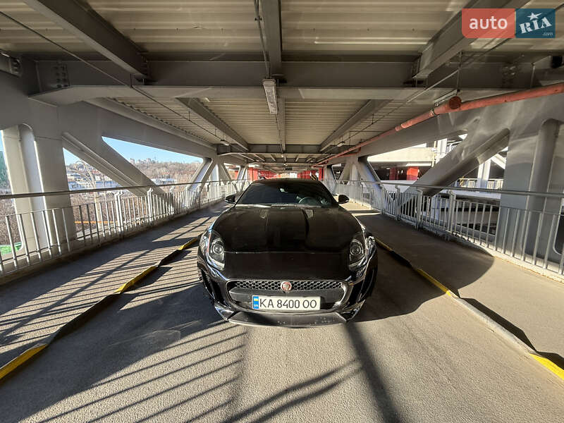 Купе Jaguar F-Type 2015 в Киеве