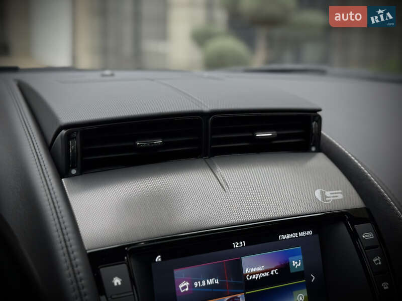 Купе Jaguar F-Type 2016 в Одесі