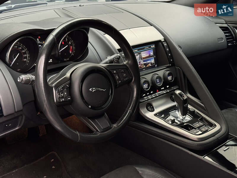 Купе Jaguar F-Type 2015 в Киеве фото 21 Купе Jaguar F-Type 2015 в Киеве