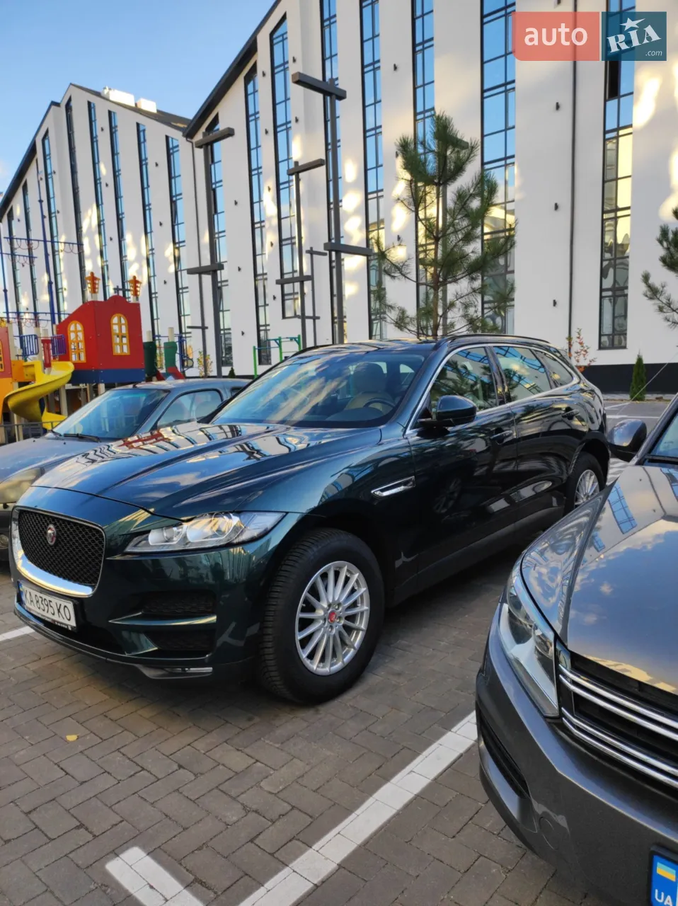 2017 Jaguar F-Pace - мініатюра 17