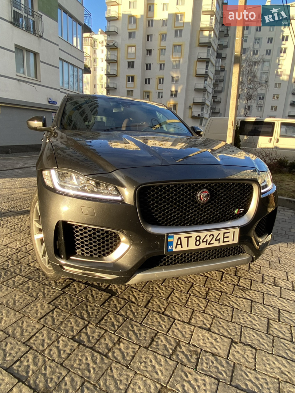 2017 Jaguar F-Pace - мініатюра 36