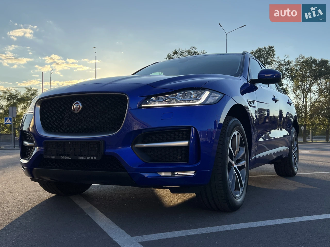 2018 Jaguar F-Pace - мініатюра 37