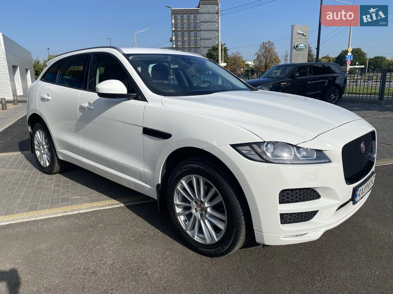 2018 Jaguar F-Pace - мініатюра 25