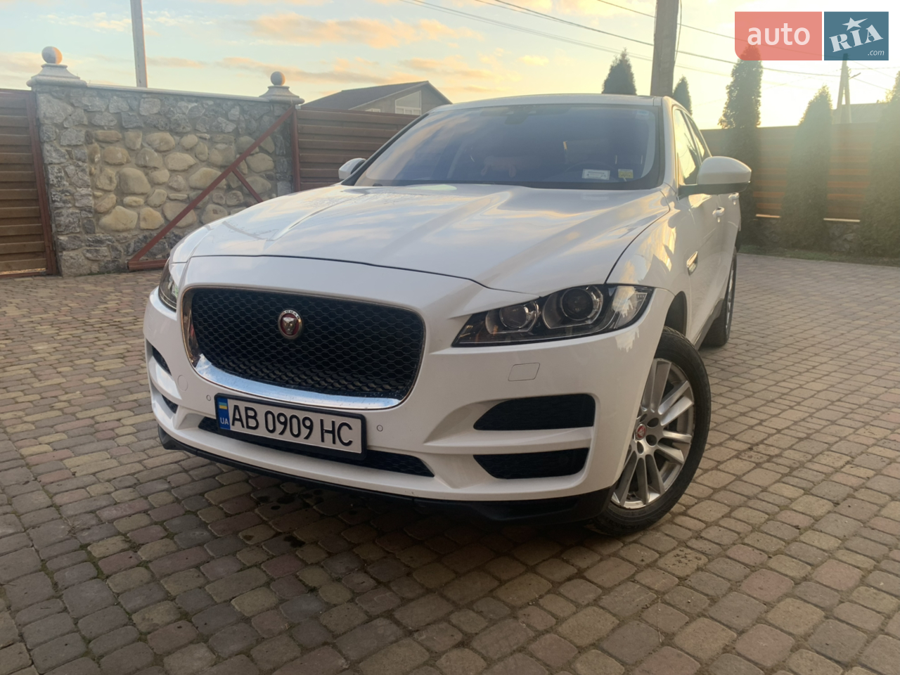 2020 Jaguar F-Pace - мініатюра 25