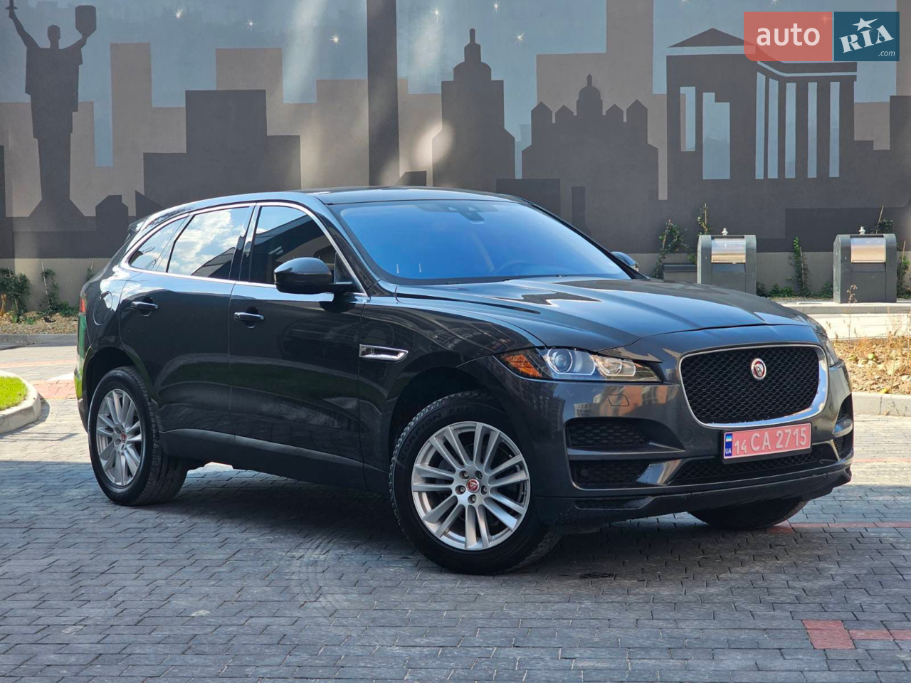 2017 Jaguar F-Pace - мініатюра 33