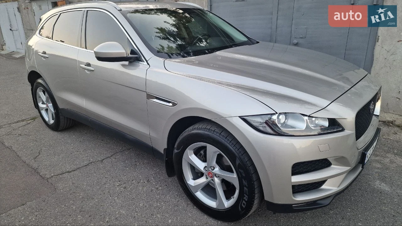 2017 Jaguar F-Pace - мініатюра 21
