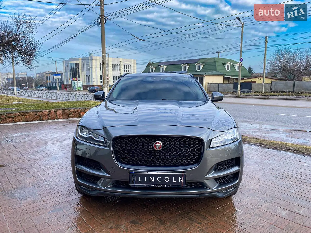 2017 Jaguar F-Pace - мініатюра 20