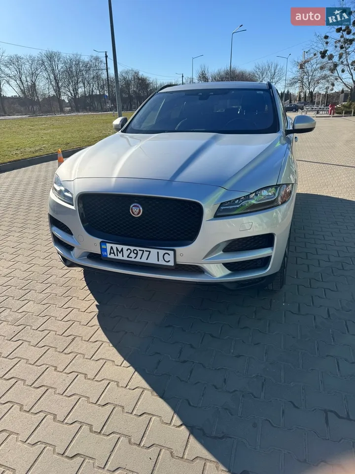 2017 Jaguar F-Pace - мініатюра 21