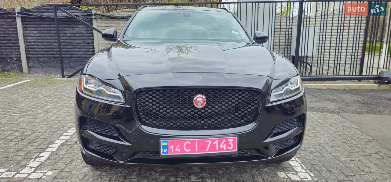 2018 Jaguar F-Pace - мініатюра 31