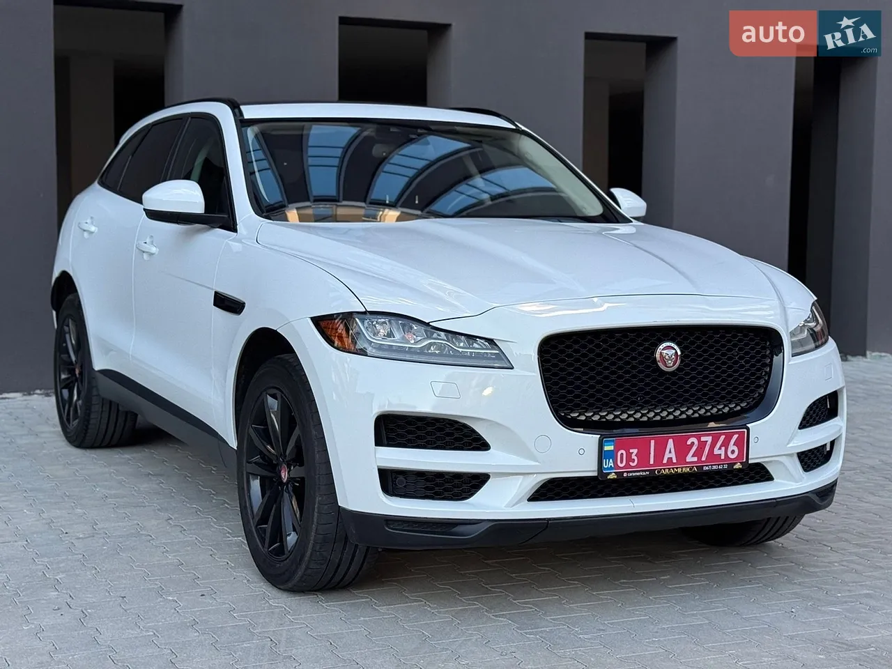 2017 Jaguar F-Pace - мініатюра 33