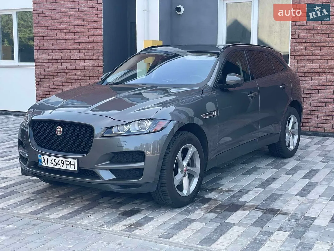 2017 Jaguar F-Pace - мініатюра 10