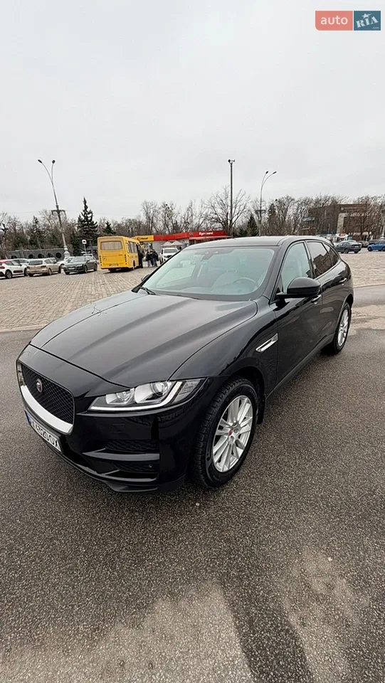 2017 Jaguar F-Pace - мініатюра 21