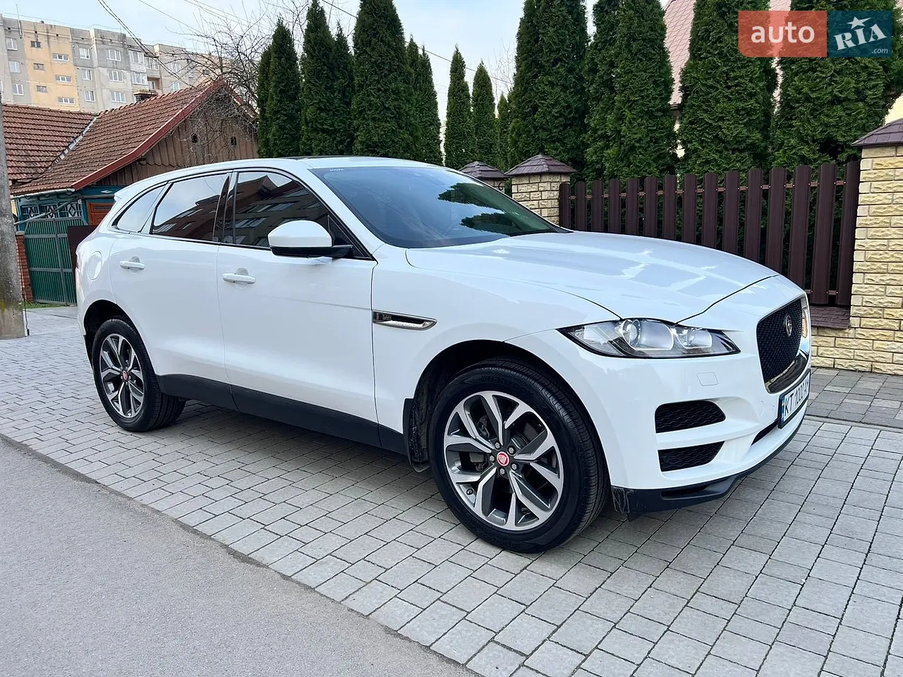 2016 Jaguar F-Pace - мініатюра 14