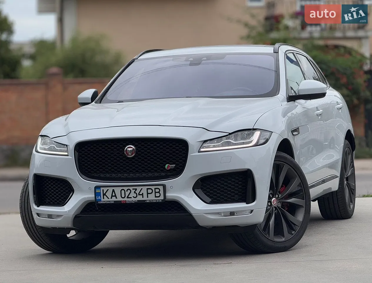 2016 Jaguar F-Pace - мініатюра 45