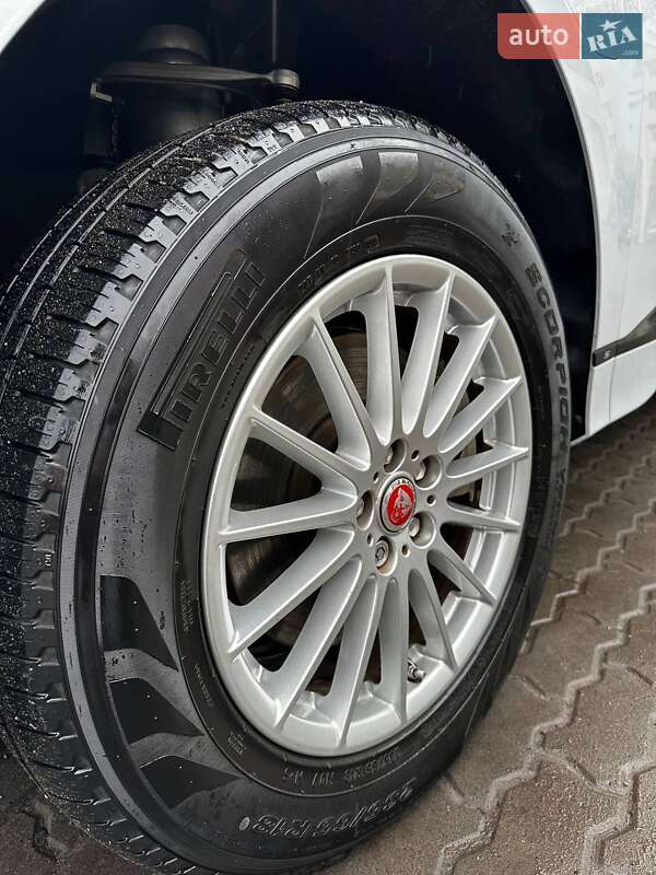 Внедорожник / Кроссовер Jaguar I-Pace 2019 в Киеве фото 16 Внедорожник / Кроссовер Jaguar I-Pace 2019 в Киеве