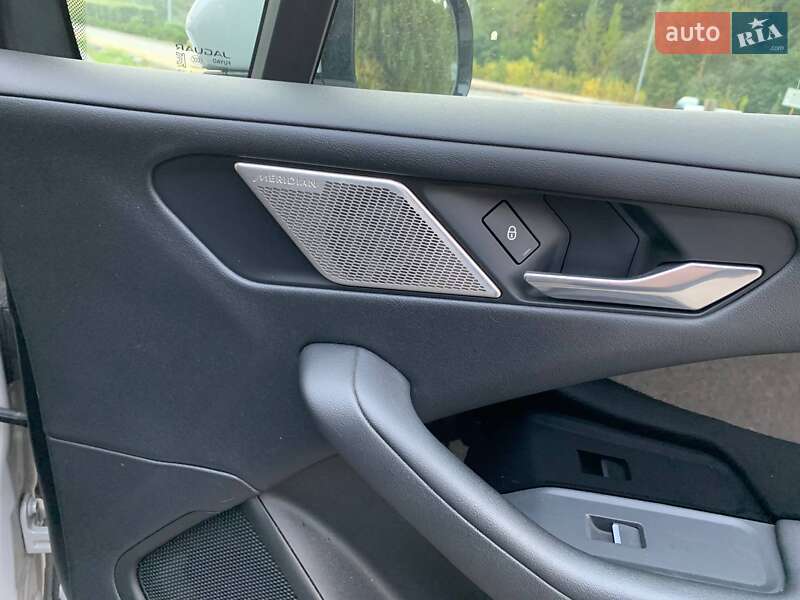 Позашляховик / Кросовер Jaguar I-Pace 2019 в Києві фото 12 Позашляховик / Кросовер Jaguar I-Pace 2019 в Києві
