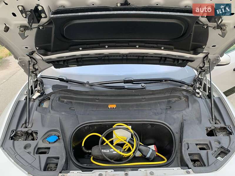 Позашляховик / Кросовер Jaguar I-Pace 2019 в Києві фото 23 Позашляховик / Кросовер Jaguar I-Pace 2019 в Києві