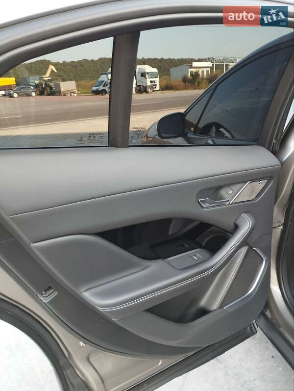 Внедорожник / Кроссовер Jaguar I-Pace 2018 в Тернополе