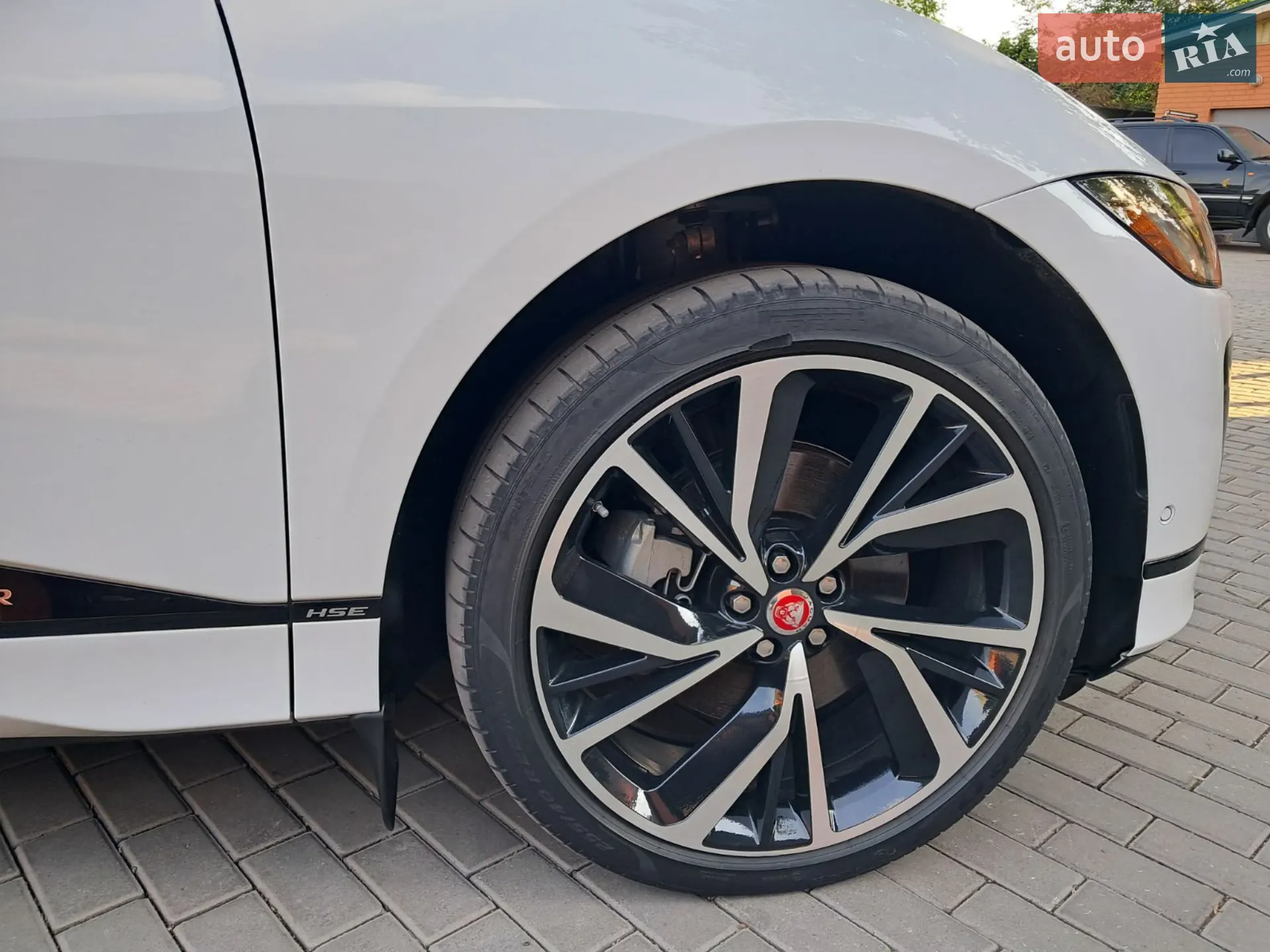 2019 Jaguar I-Pace - мініатюра 13