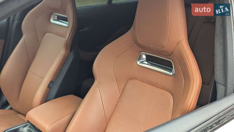 Внедорожник / Кроссовер Jaguar I-Pace 2018 в Киеве фото 20 Внедорожник / Кроссовер Jaguar I-Pace 2018 в Киеве