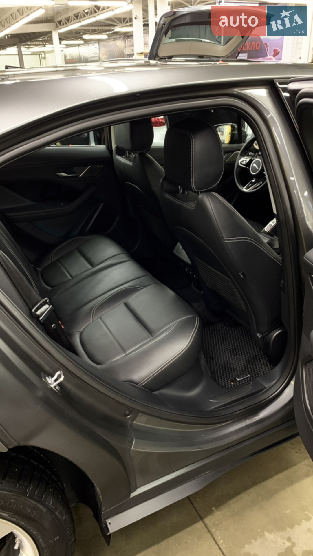 2019 Jaguar I-Pace - мініатюра 23