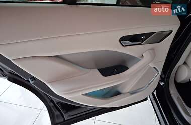 Внедорожник / Кроссовер Jaguar I-Pace 2019 в 